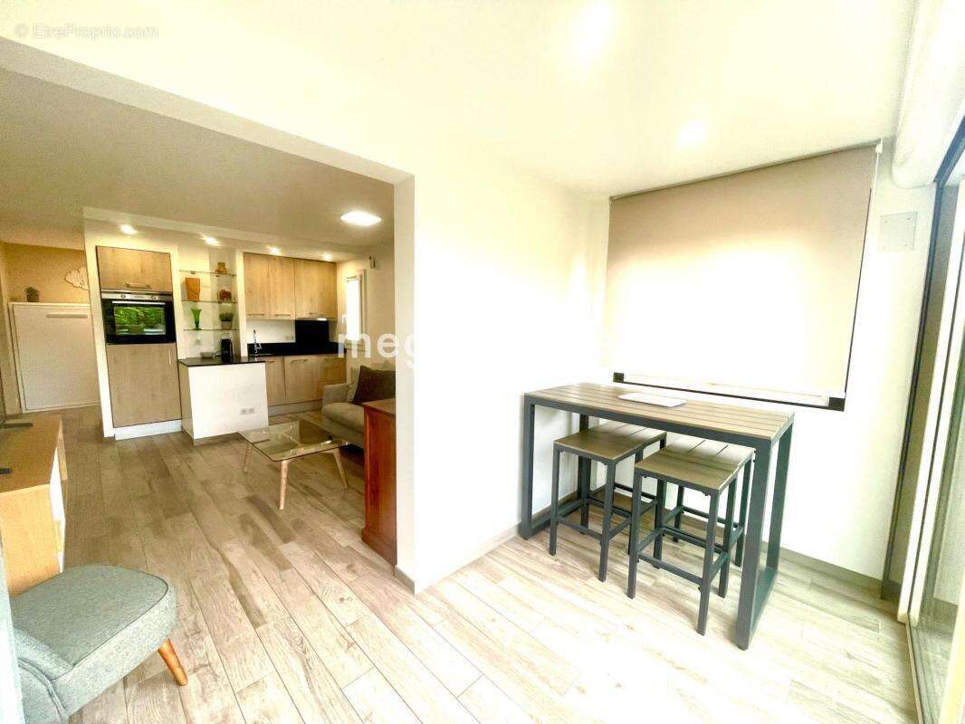 Appartement à SANARY-SUR-MER