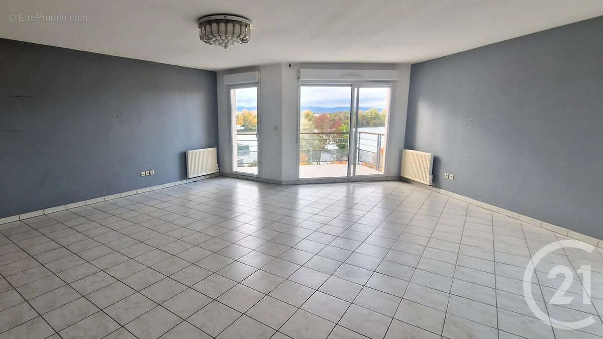 Appartement à JASSANS-RIOTTIER
