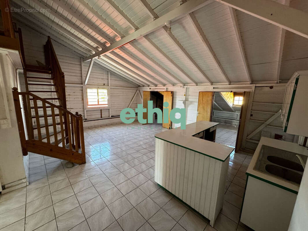 Appartement à POINTE-A-PITRE