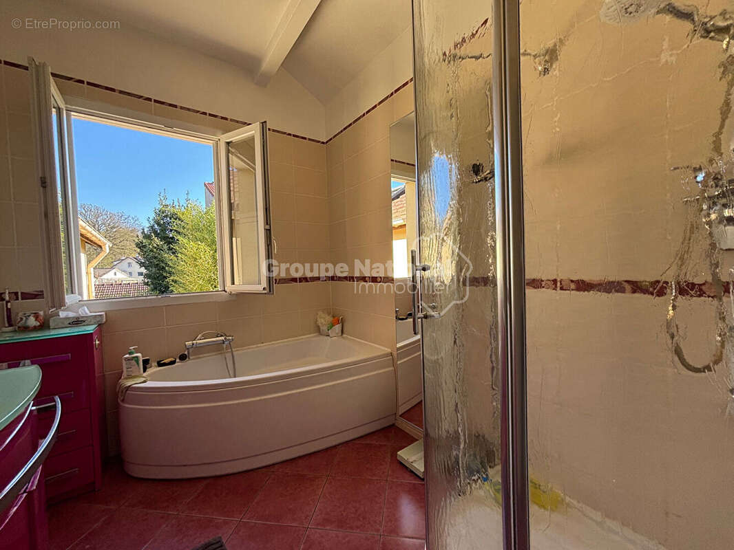 Versailles / Montreuil MAISON 6 pièce(s) 110 m2 avec jardin - photo 16