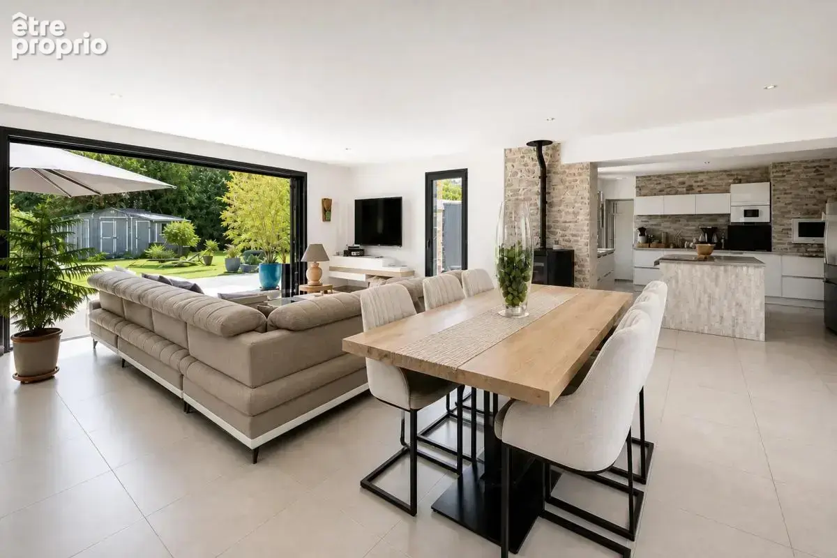 Maison de 6 pièces de 243 m² à Lubersac - photo 13