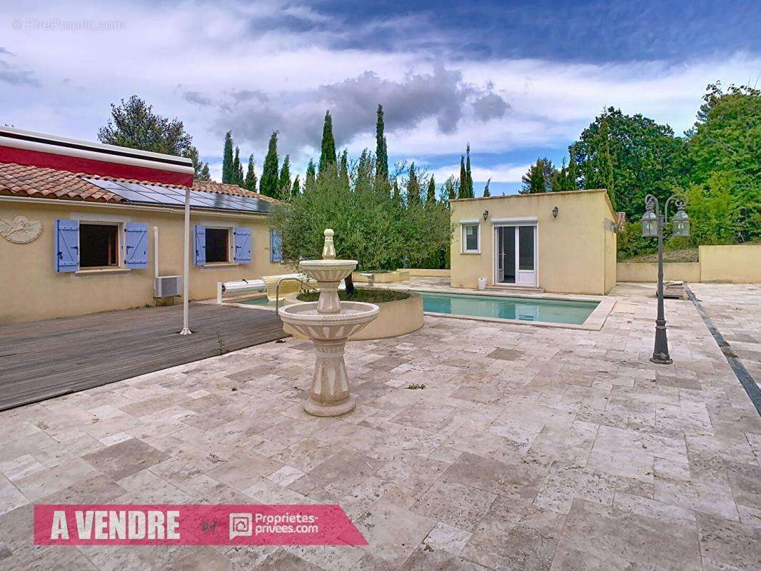 Maison à PLAN-D&#039;AUPS-SAINTE-BAUME