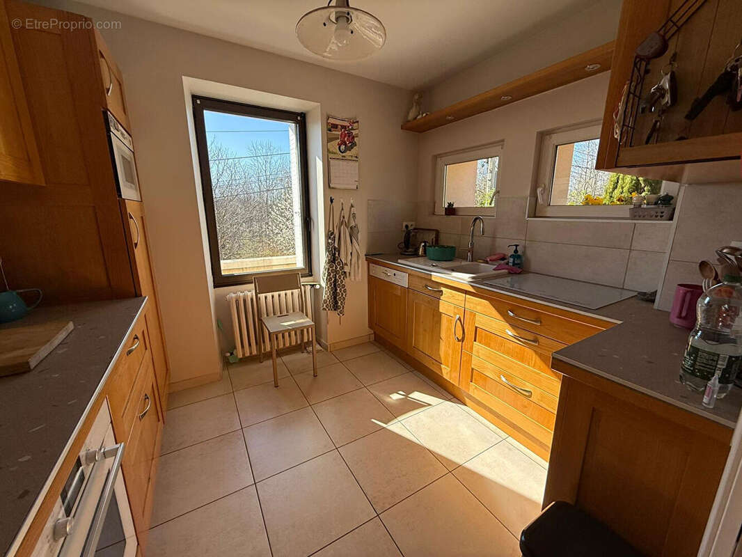 Maison à VERNOUX-EN-VIVARAIS