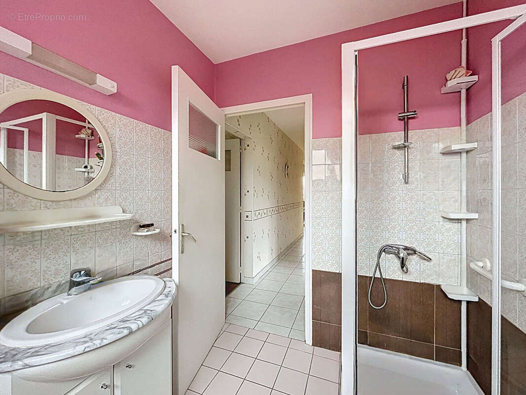 Maison à MINIAC-MORVAN