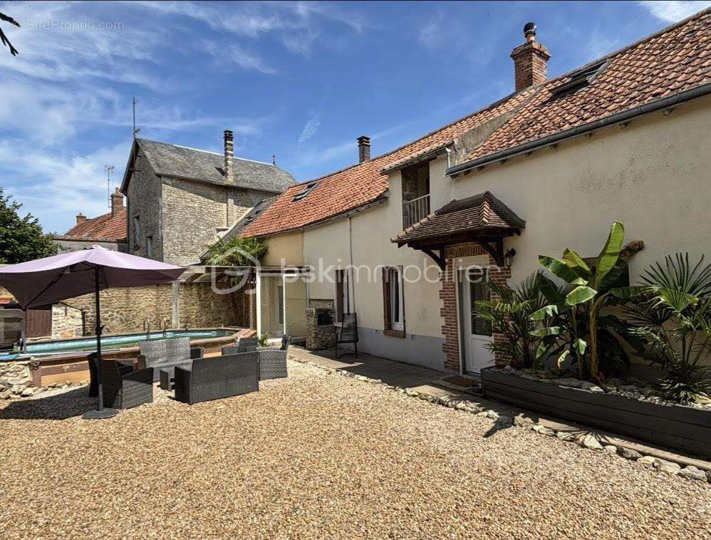Maison à SERMAISES