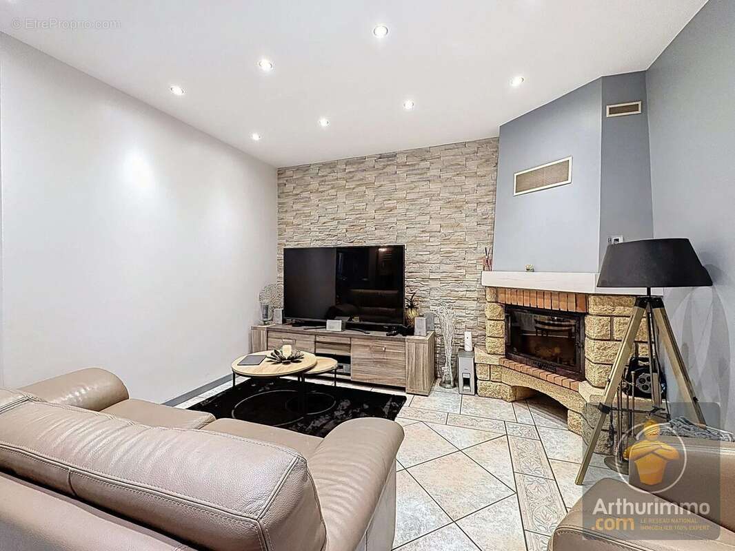 Maison à VILLENEUVE-SAINT-GEORGES