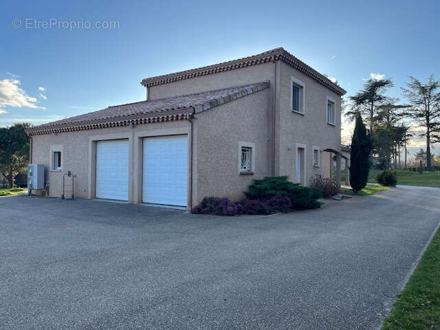 Maison à SAINT-ROMAIN-D'AY