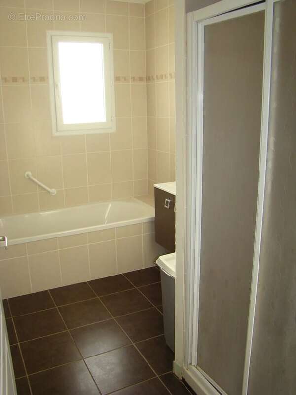 Maison à SAINT-MAURICE-LA-CLOUERE