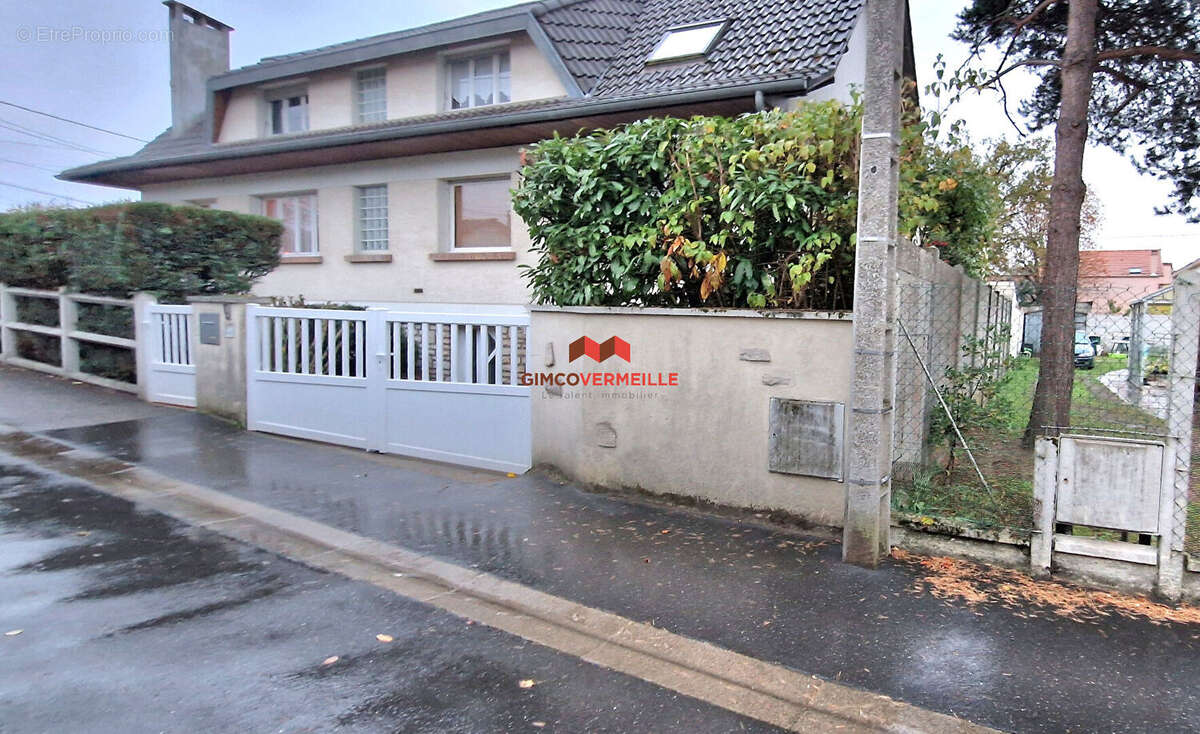 Maison à CONFLANS-SAINTE-HONORINE
