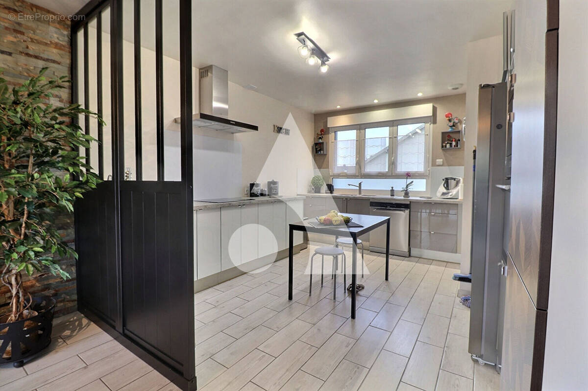 Maison à CHAMPAGNE-SUR-OISE