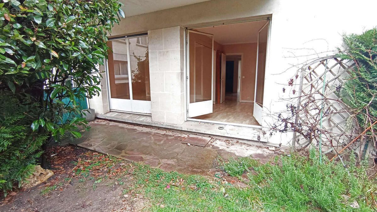 Appartement à VILLE-D'AVRAY