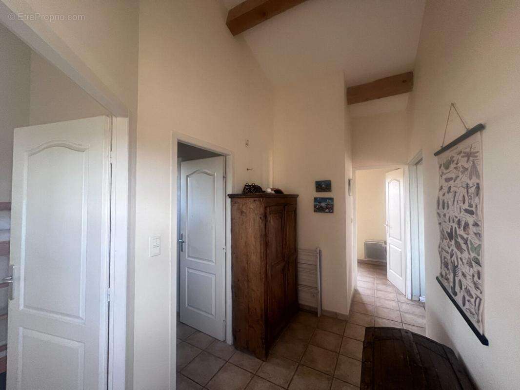 Maison de plain-pied avec piscine et terrain de plus d'1 hectare ,Secteur Barjac - photo 13