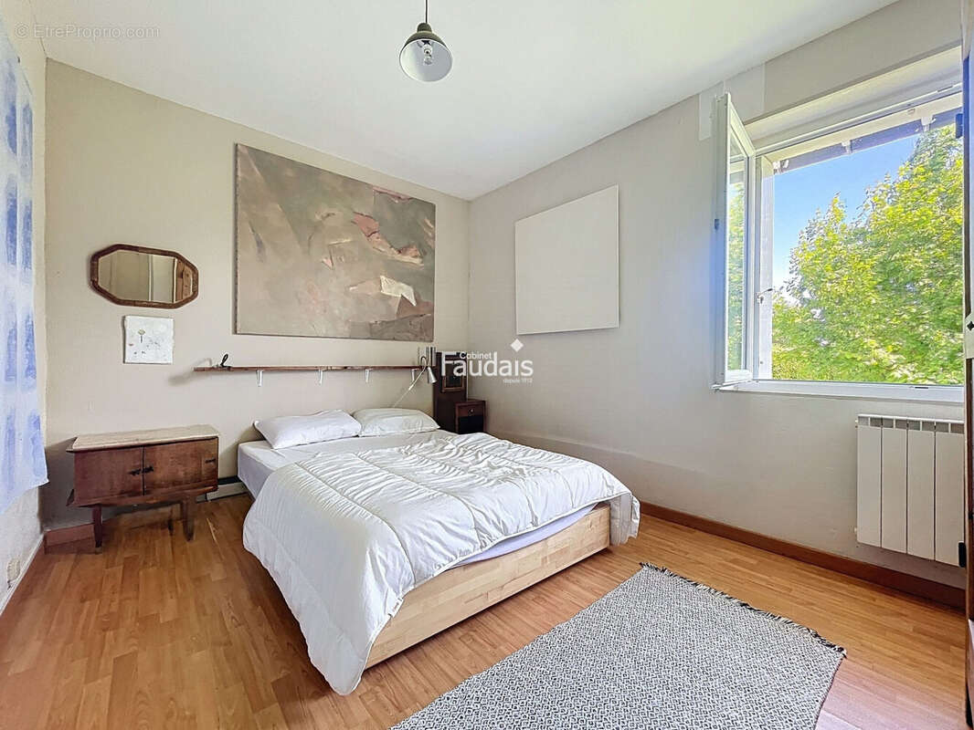 Maison 110 m² à Heugueville-Sur-Sienne  - photo 7