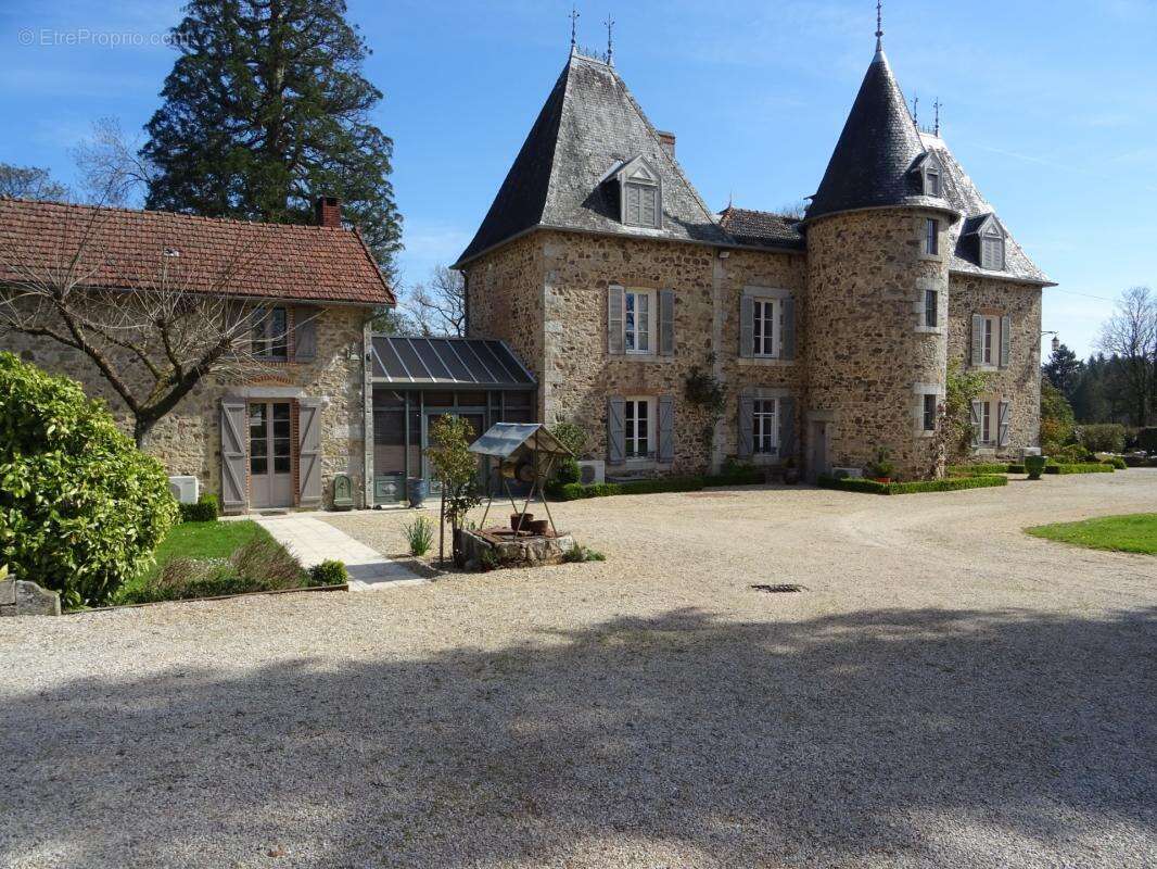 Secteur saint hilaire les places proche de nexon en haute vienne magnifique manoir du 17eme de 280 m² habitables sur 17862 m² de - photo 49