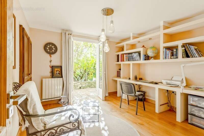 Maison à vendre 6 pièces GARRIGUES SAINTE EULALIE (30) - photo 11
