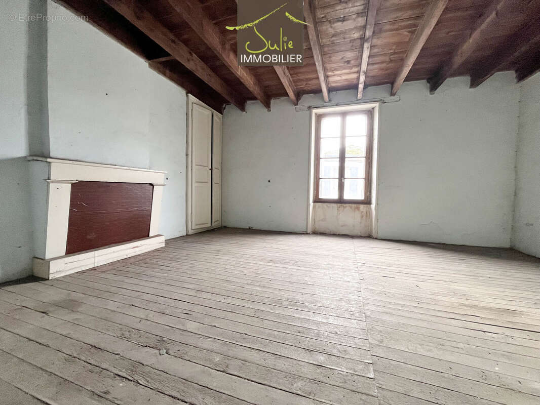 Maison à BRESSUIRE