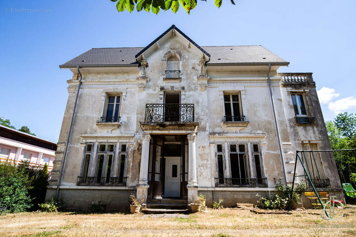 Contrexeville / Magnifique Villa Belle Époque de 1904 - 9 pièces - photo 18