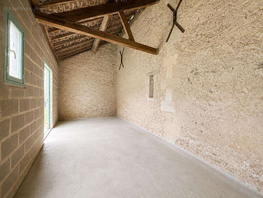 Maison à ECUEILLE