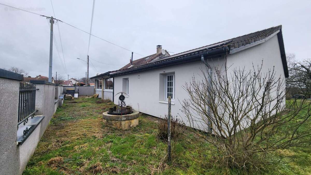 Photo 2 - Maison à CIRY-LE-NOBLE