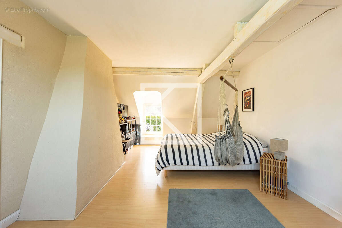 Maison à SAVIGNE-L'EVEQUE