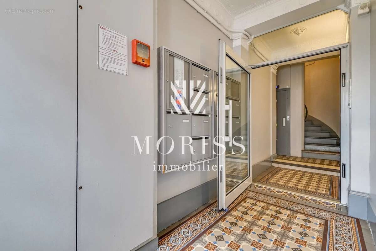 Appartement à PARIS-1E