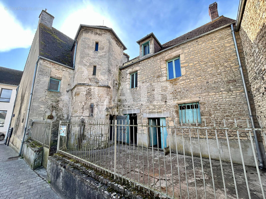 Maison à ECOUCHE