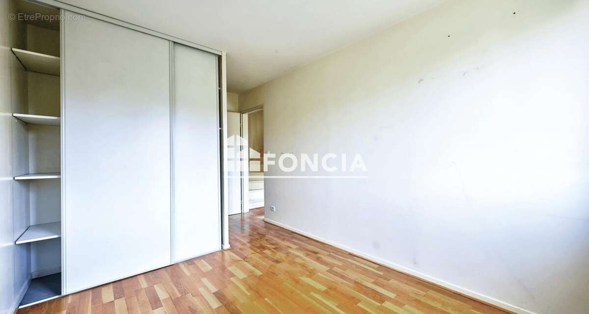 Appartement à VERNEUIL-SUR-SEINE