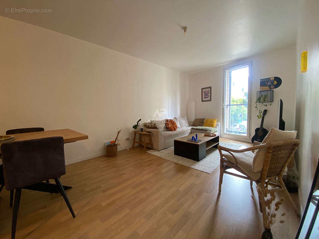 Appartement à NANTERRE