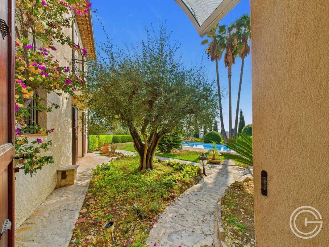 Villa individuelle 199m² avec Piscine + 1857m² de Jardin - LA COLLE SUR LOUP - photo 24