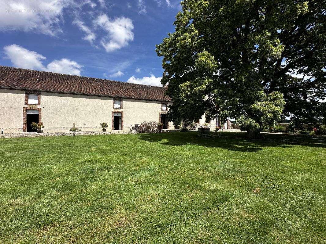 Maison à NEUILLY-SUR-EURE