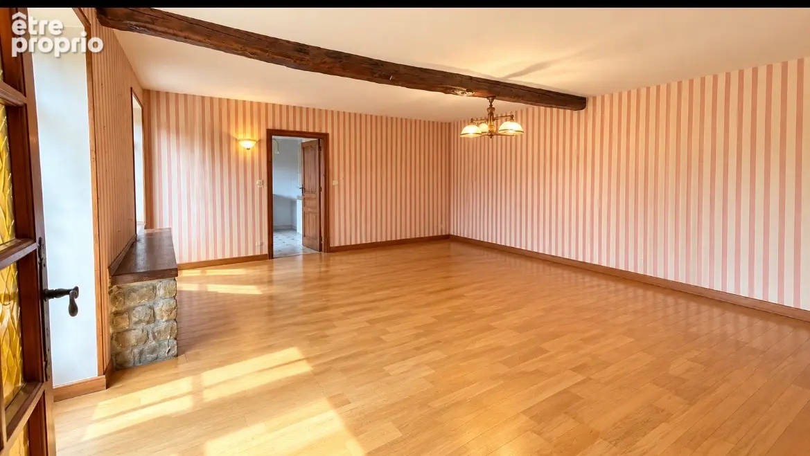 Maison  de 136M2 avec dépendances, pâture et 8000M2  de terrainà Versigny - photo 8