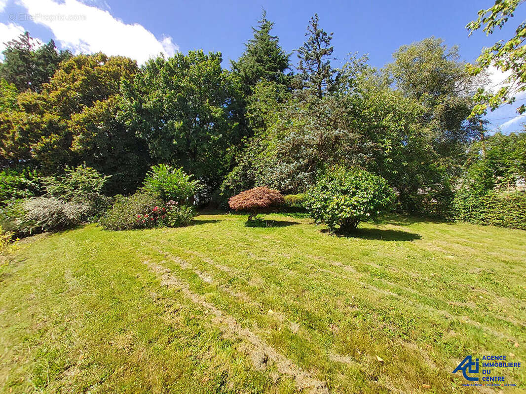 Maison à SAINT-GERAND