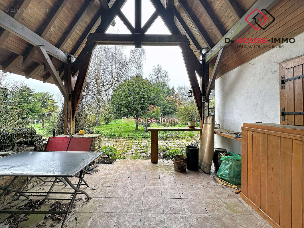 Maison à SAINT-SAUD-LACOUSSIERE