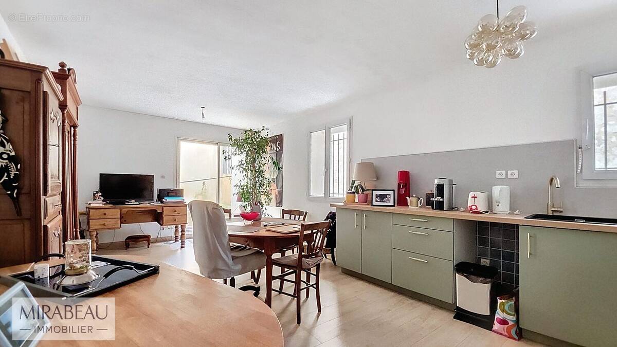 Appartement à PERTUIS