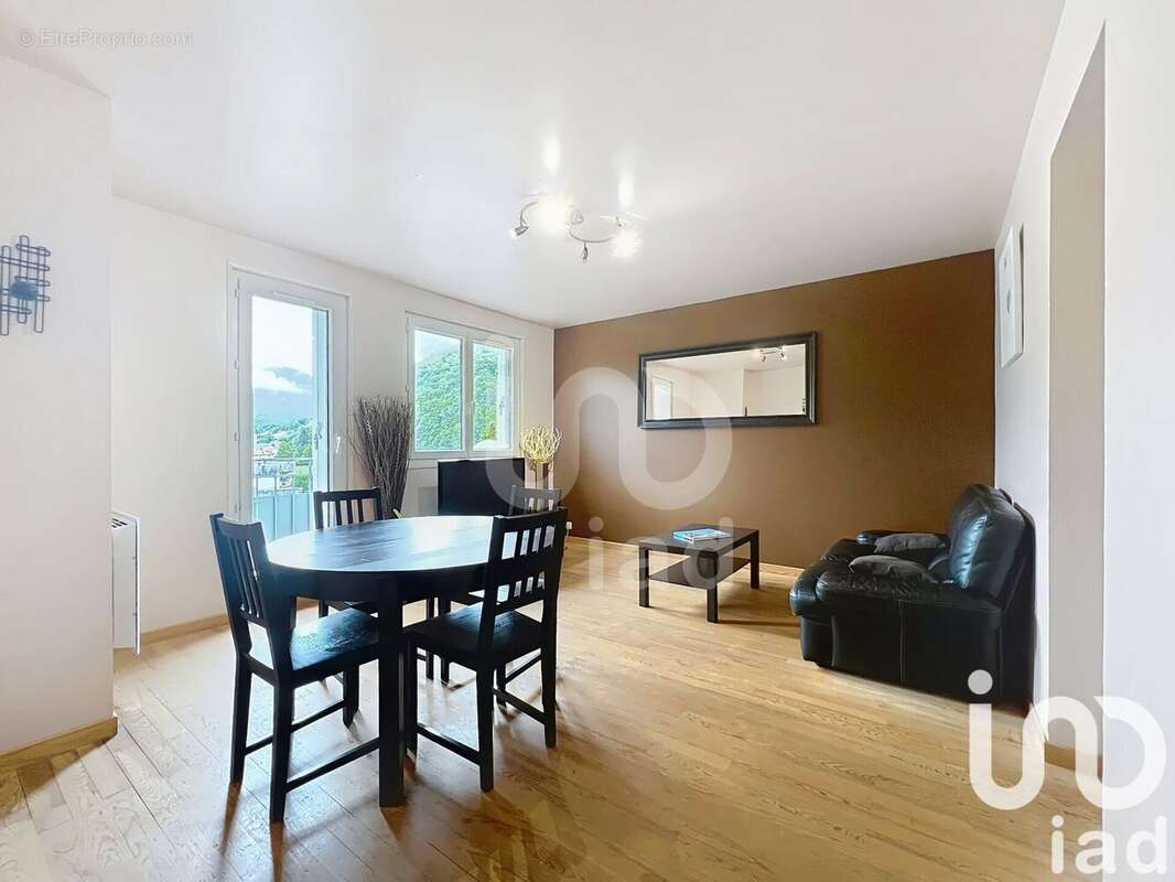 Photo 2 - Appartement à SARRANCOLIN