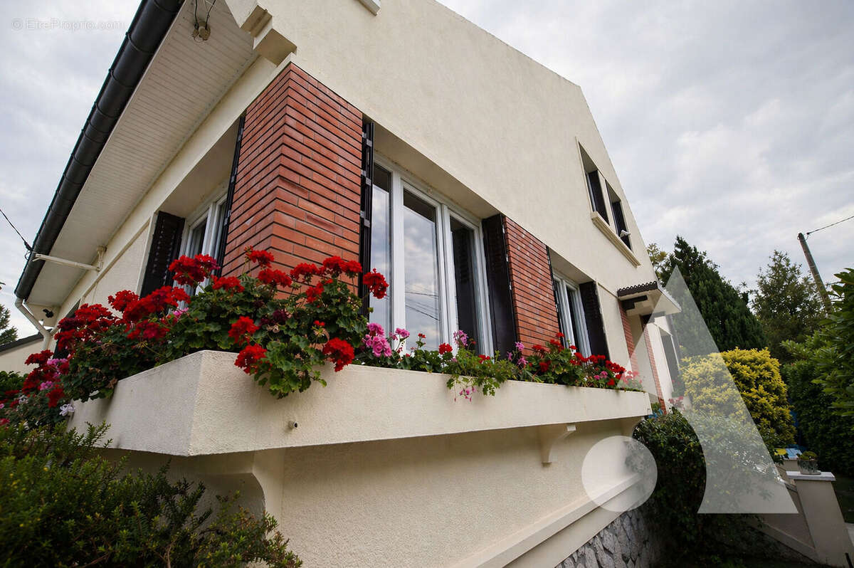 Maison à BEAUCHAMP