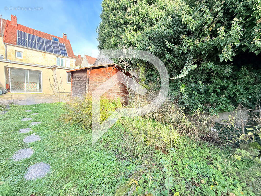 Maison à MONTATAIRE