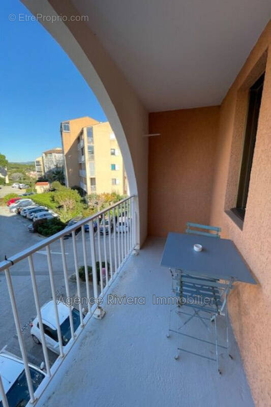 Appartement à SIX-FOURS-LES-PLAGES