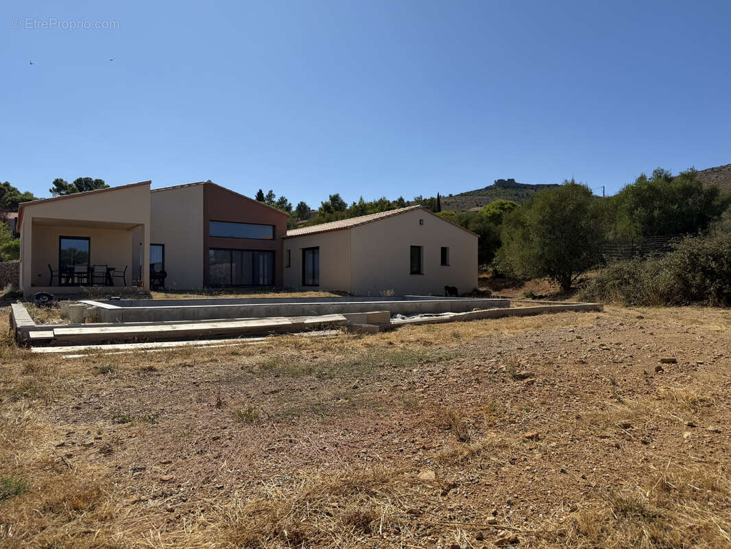 OPOUL-PÉRILLOS   Villa contemporaine 4 faces de 200 m2 avec piscine sur plus de 2 000 m2 de terrain - photo 17