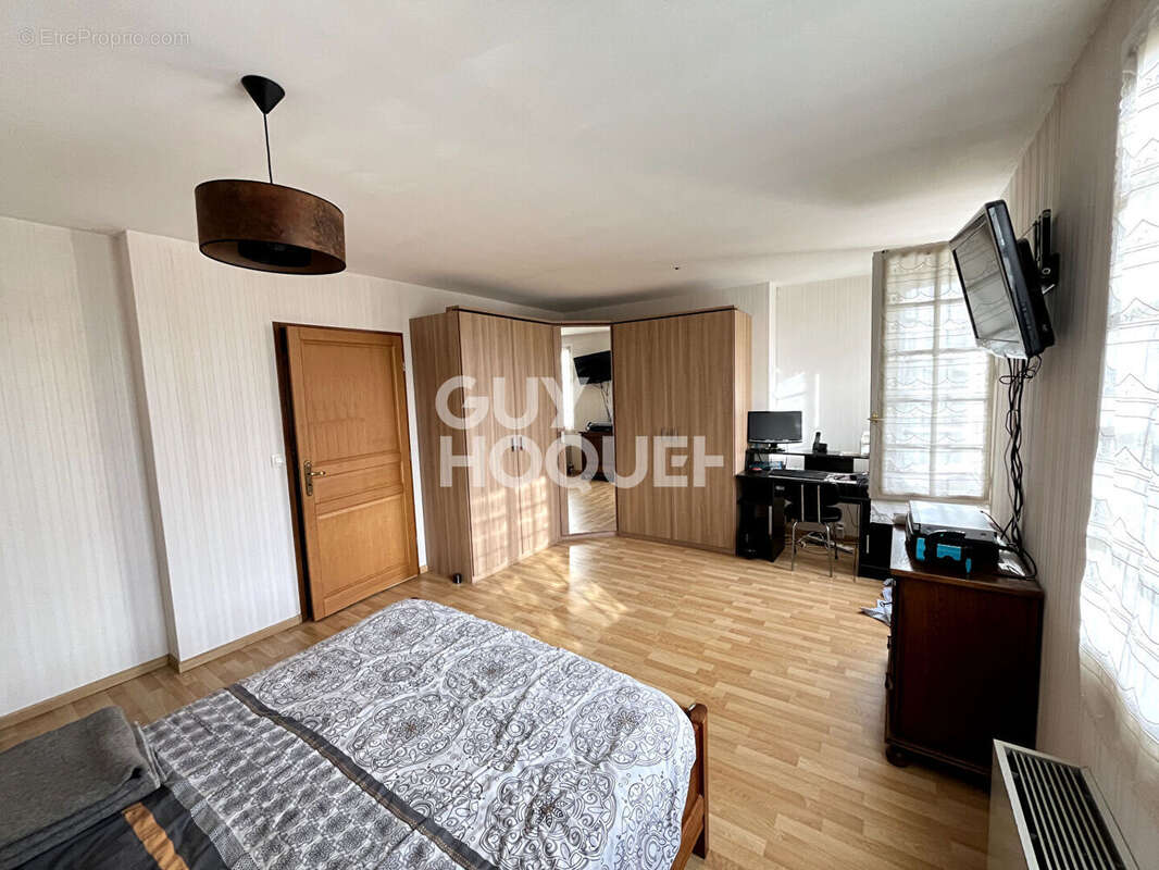 Maison à SAINT-JULIEN-DE-CONCELLES