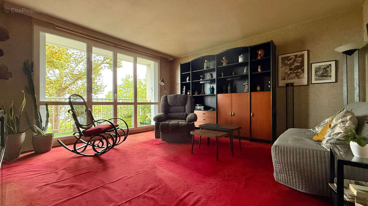 Appartement à CORBEIL-ESSONNES