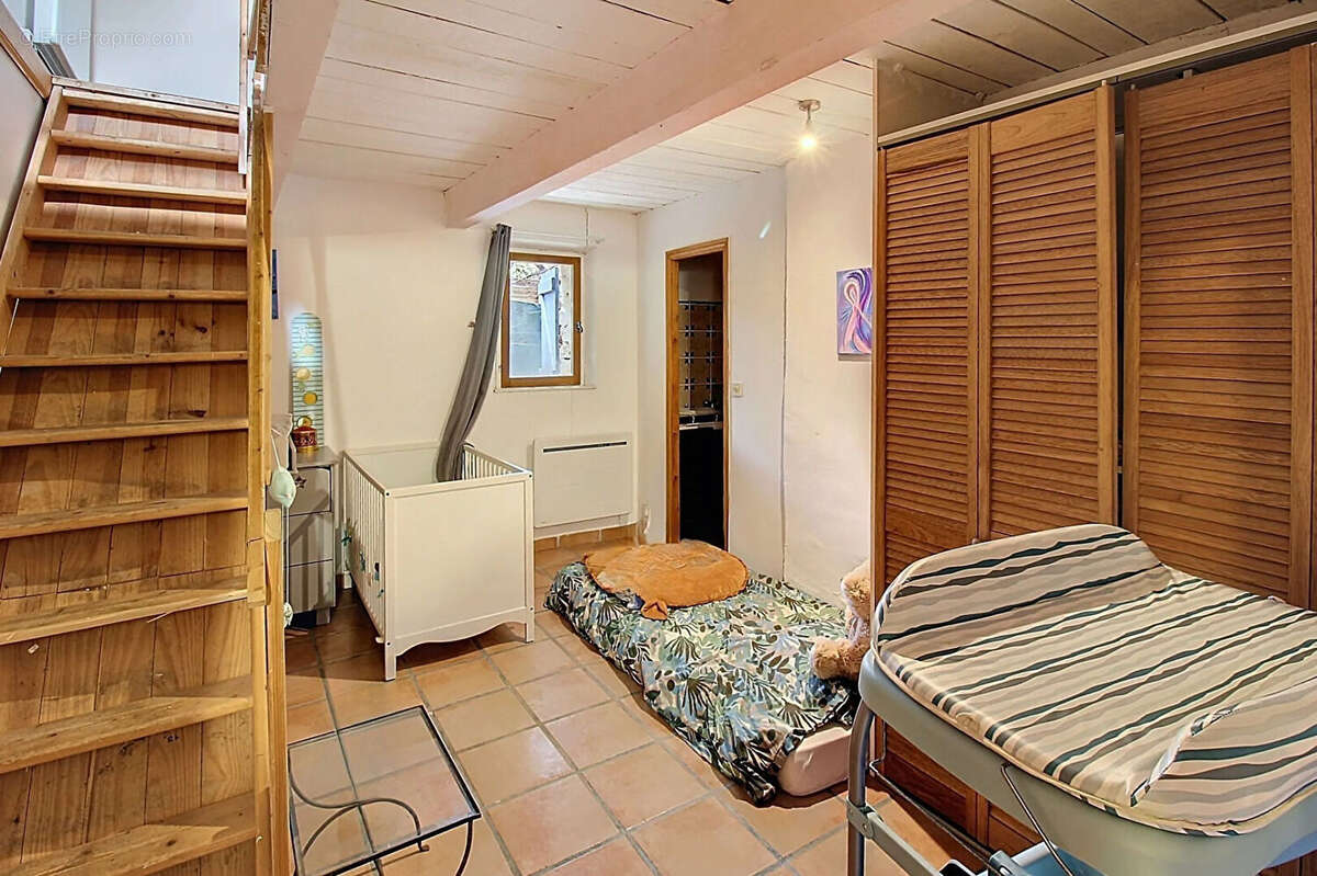 Maison à FIGANIERES