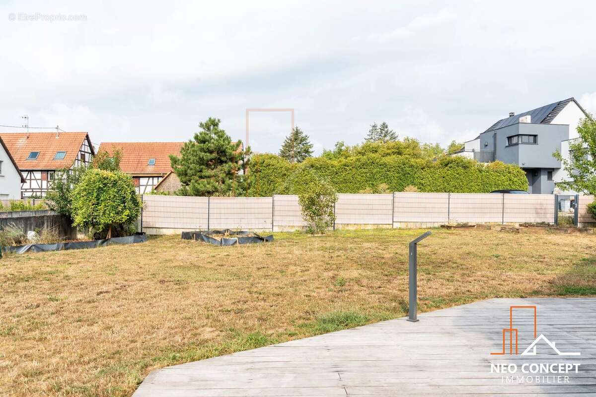 Maison contemporaine de 2012 sur 10 ares – 3 chambres, grande terrasse avec grand carport - photo 4