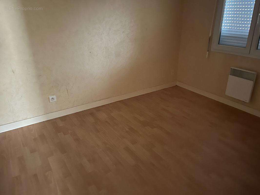 Maison à TORCE-VIVIERS-EN-CHARNIE