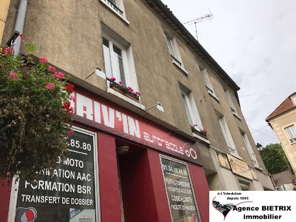 Commerce à PARMAIN