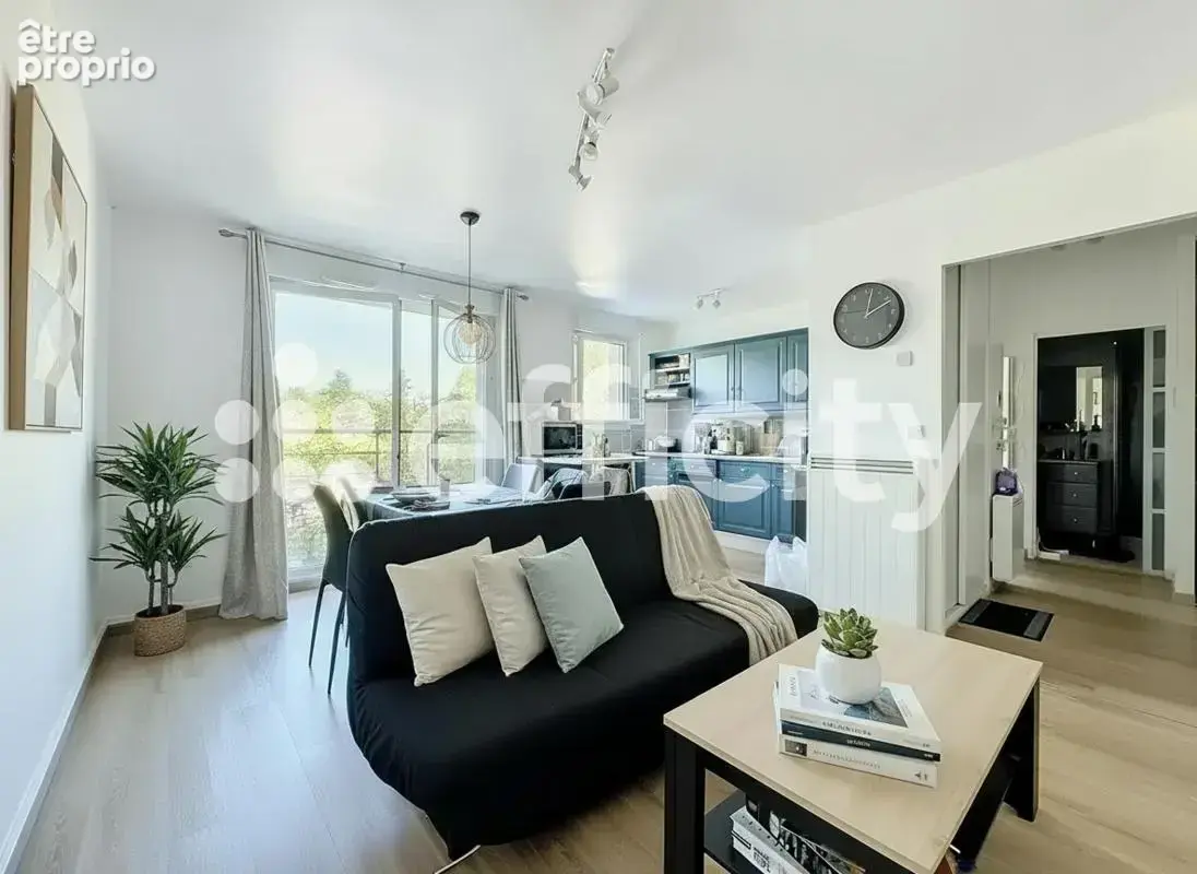 Appartement à SAINT-CYR-SUR-LOIRE