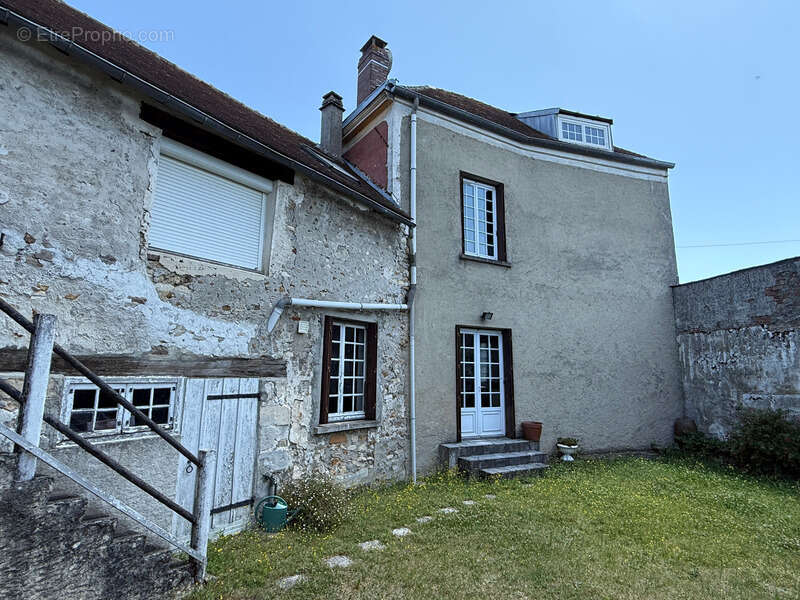 Maison à GRISY-LES-PLATRES