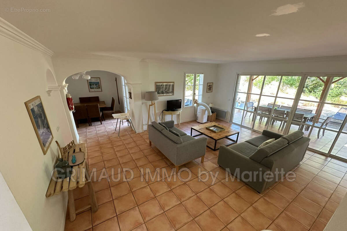 Maison à GRIMAUD