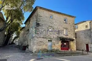 Commerce à UZES