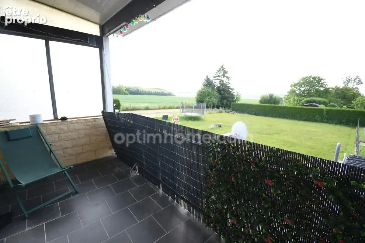 Immeuble complet - 3 appartements - places parking - photo 8